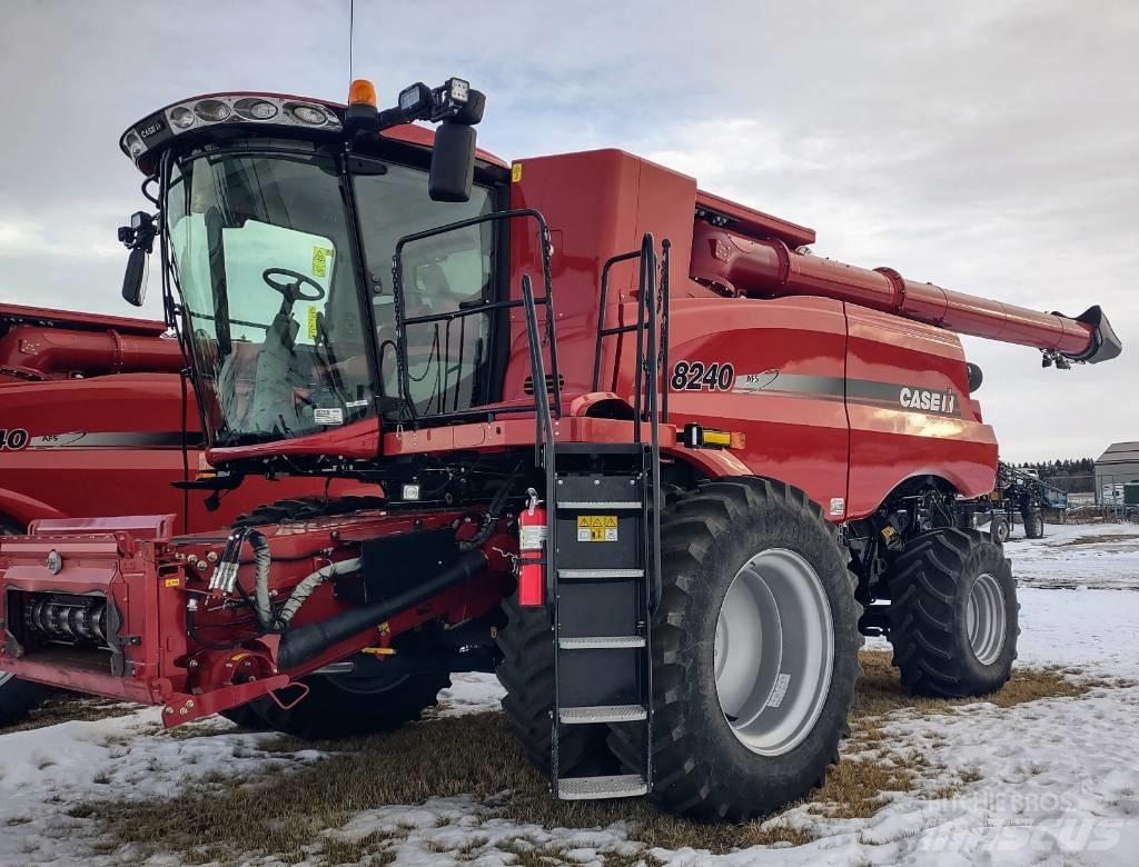 CASE 8240 Maaidorsmachines