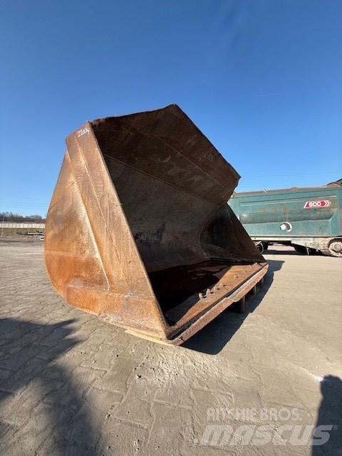Doosan DL 400 Bakken