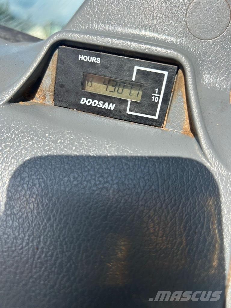 Doosan DX140 LC-7 Rupsgraafmachines