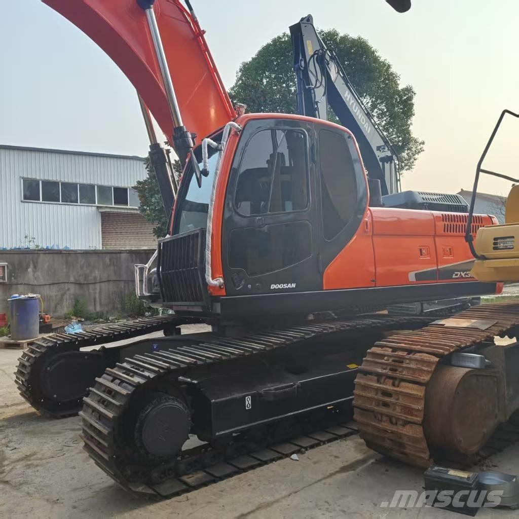 Doosan DX 300 LC Rupsgraafmachines