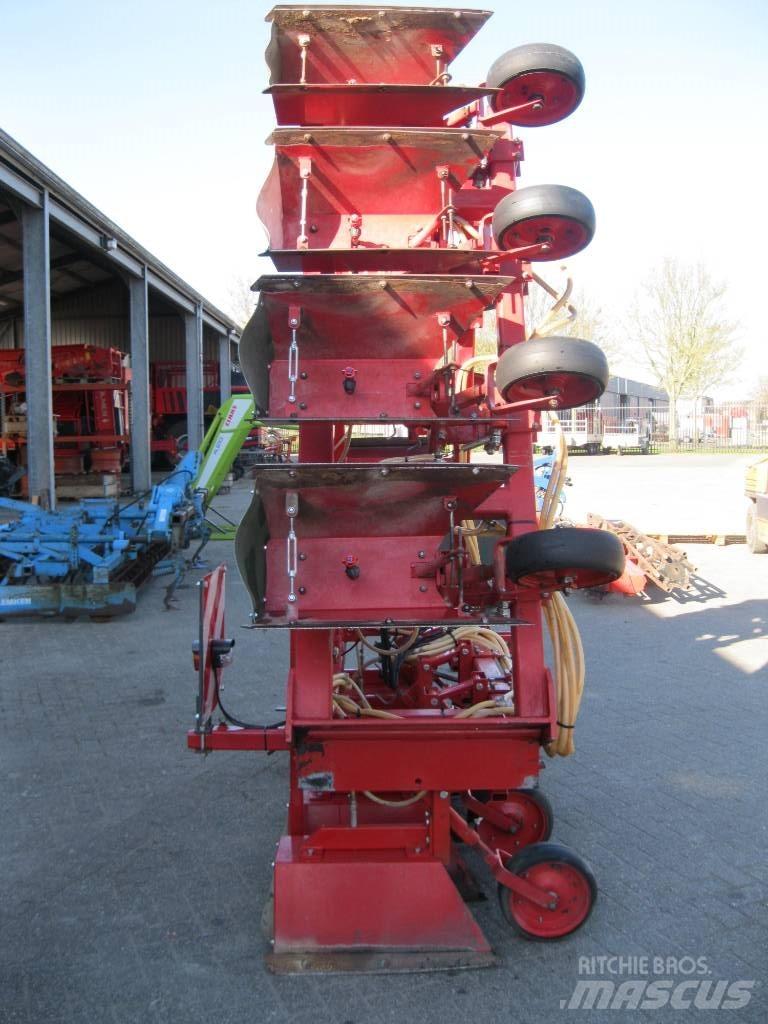 Steketee Kappenspuit Gedragen spuitmachines