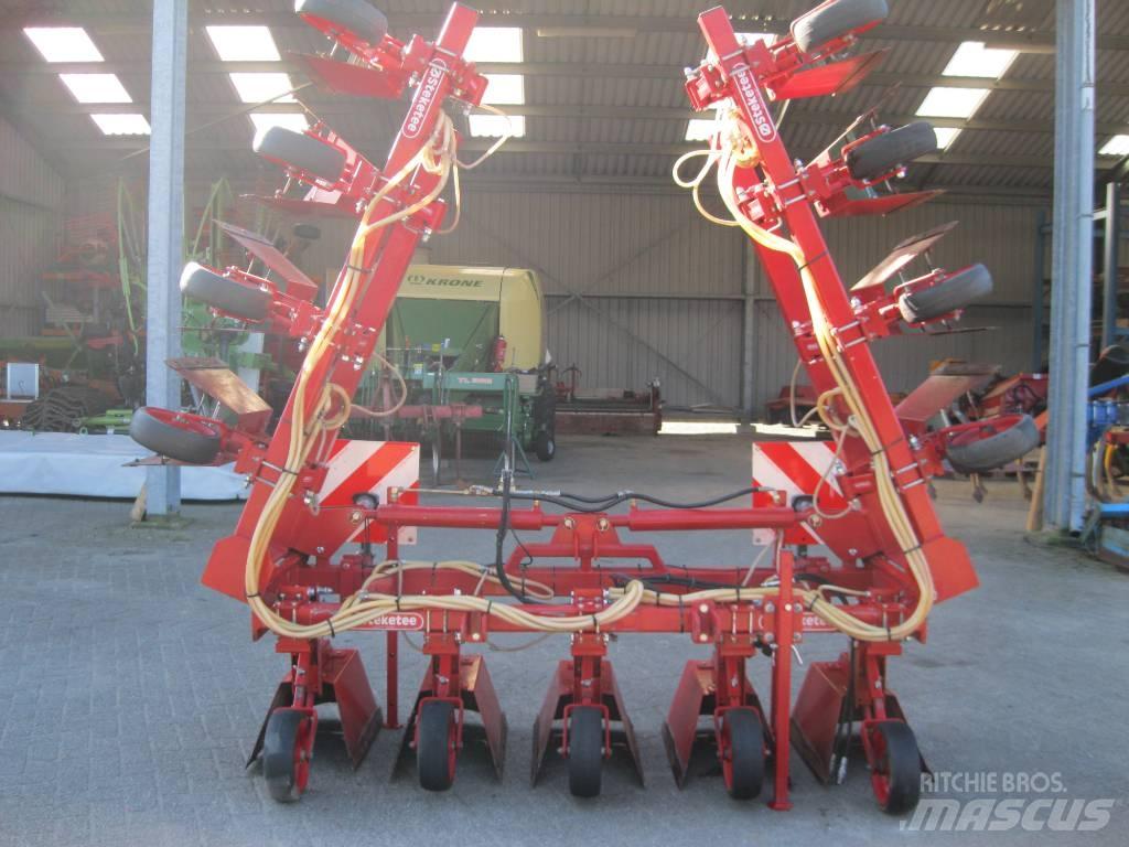 Steketee Kappenspuit Gedragen spuitmachines