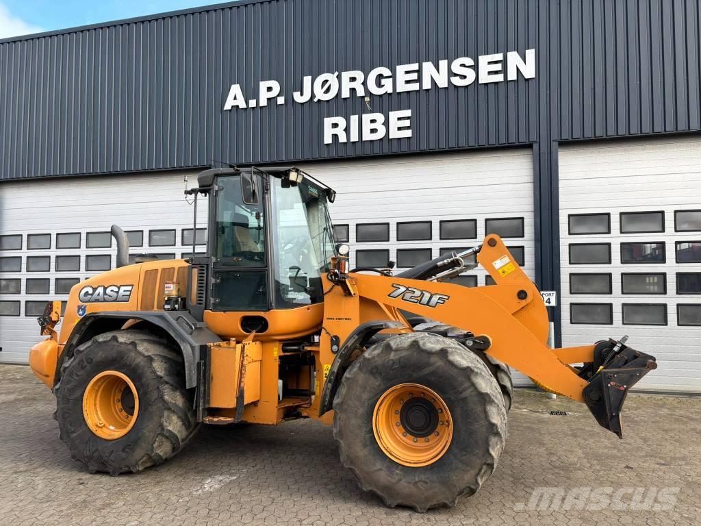 Case IH 721 F 721 F Knik- en schrankladers