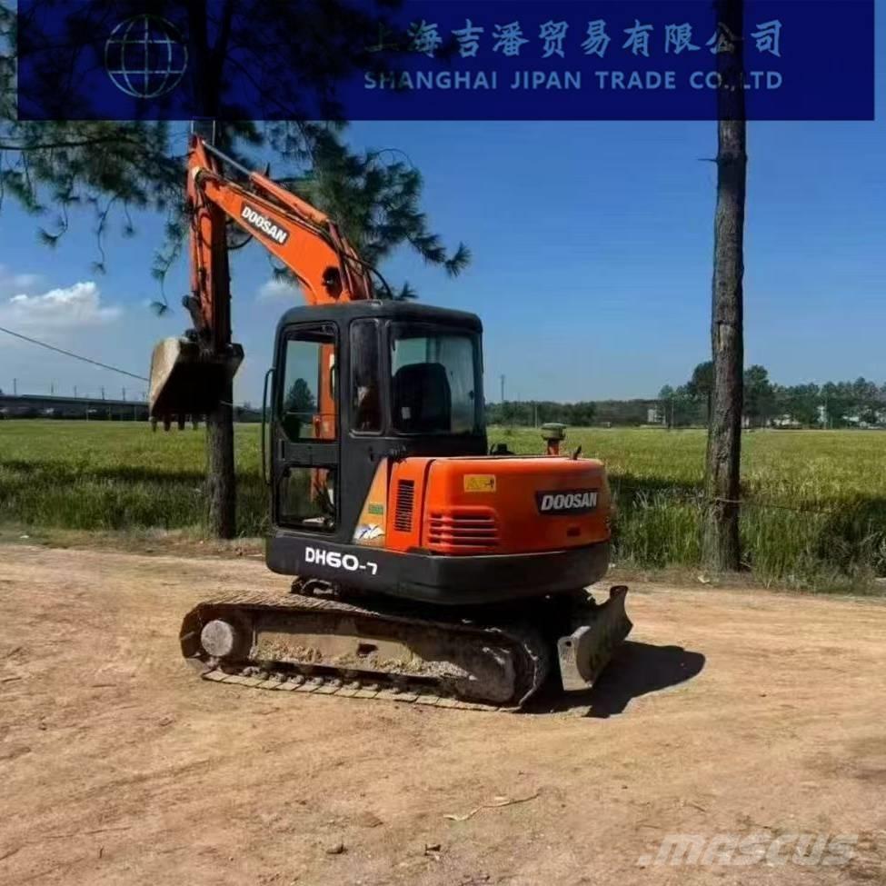 Doosan DH 60 Minigraafmachines < 7t