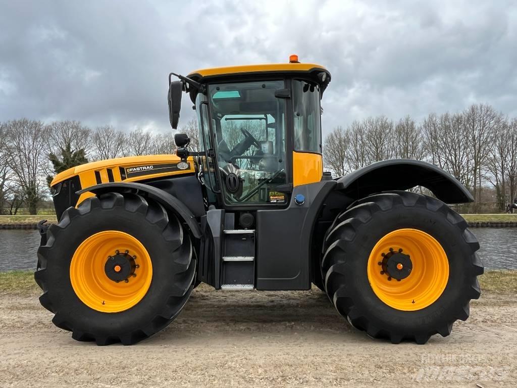 JCB Fastrac 4220 Tractoren