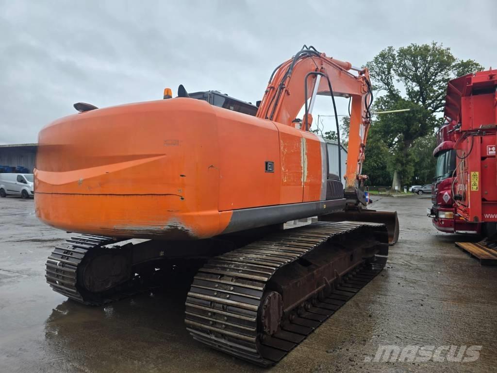 Hitachi ZX 210 Rupsgraafmachines