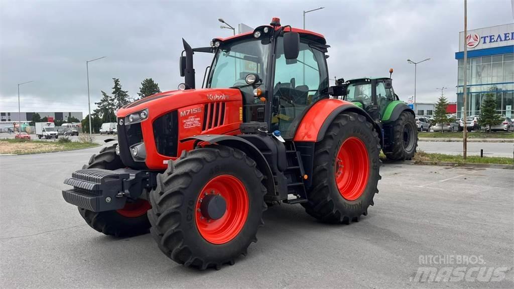 Kubota M7153 Tractoren