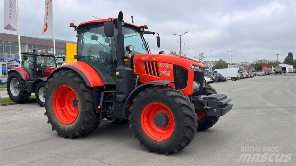 Kubota M7153 Tractoren
