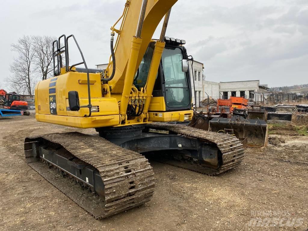 Komatsu PC240LC-10 Graafmachines Long Reach