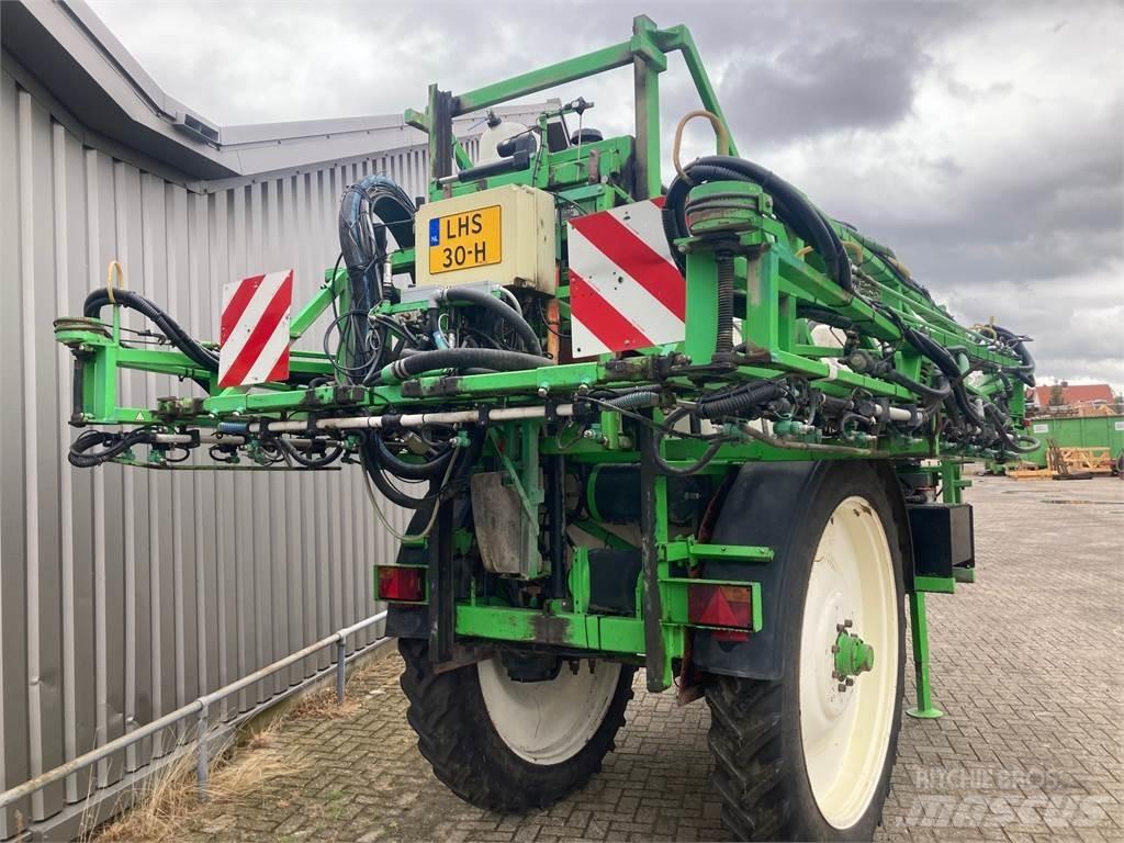 CHD 2727 Veldspuit Zelfrijdende spuitmachines