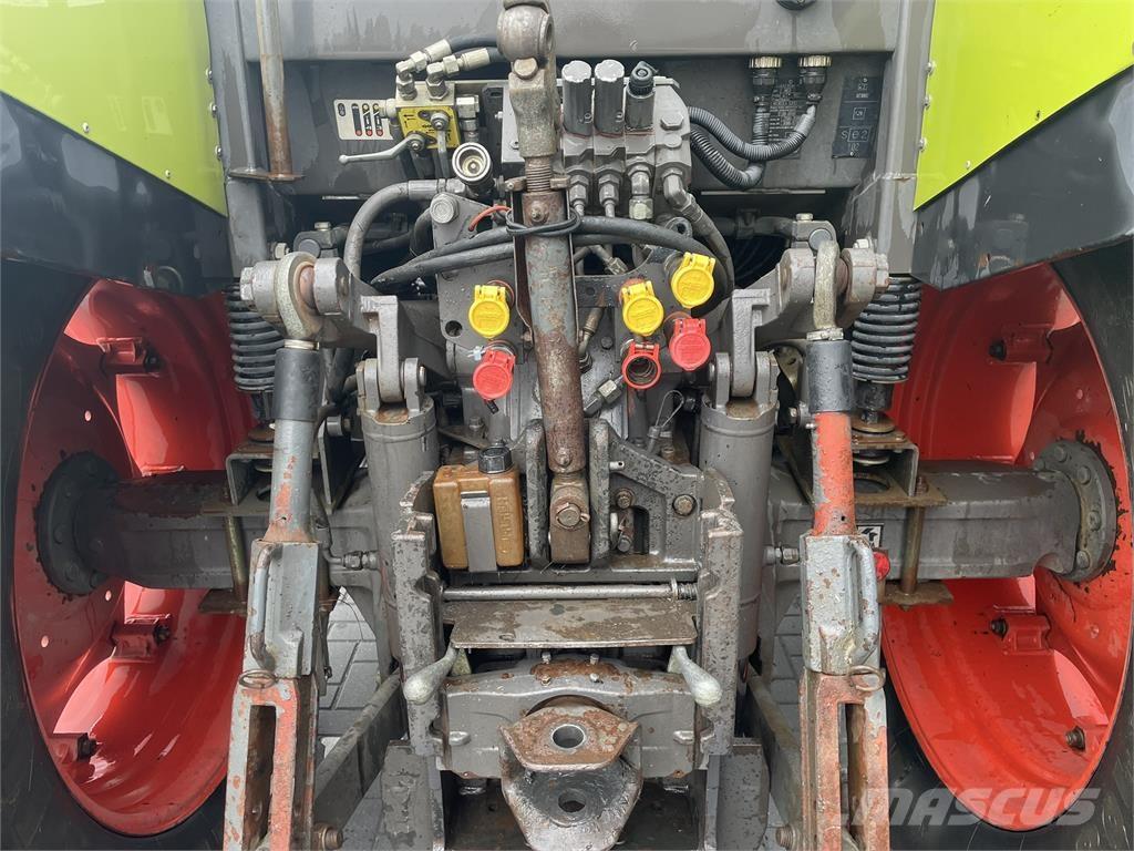 CLAAS ATZ 567 Tractoren