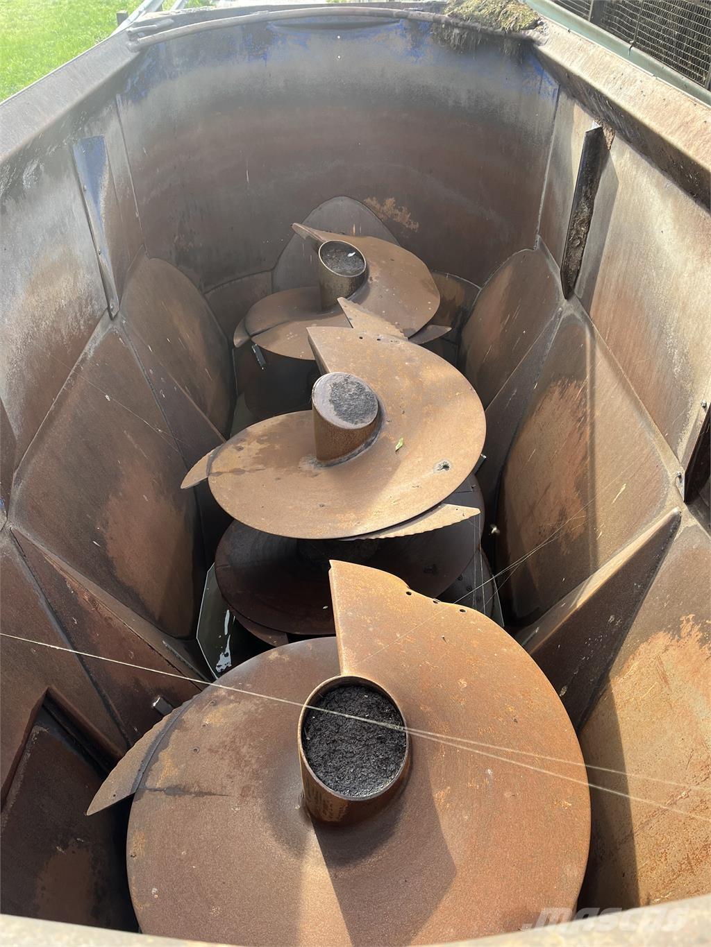  Europcomp Dualmix Mengvoedermachines