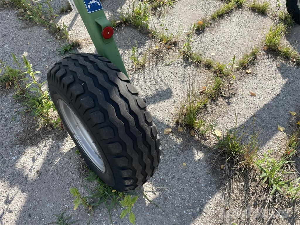 Krone Swadro 900 Schudders