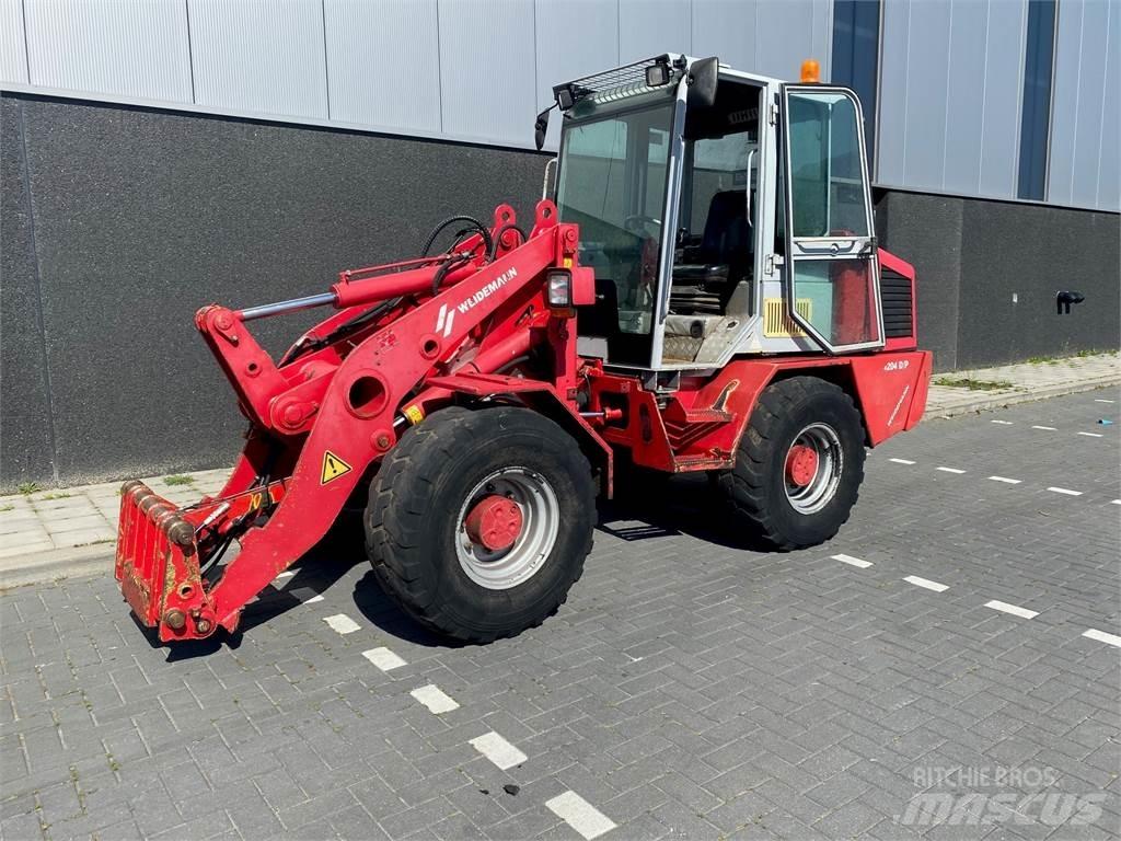 Weidemann 4204 D/P Voorladers en gravers