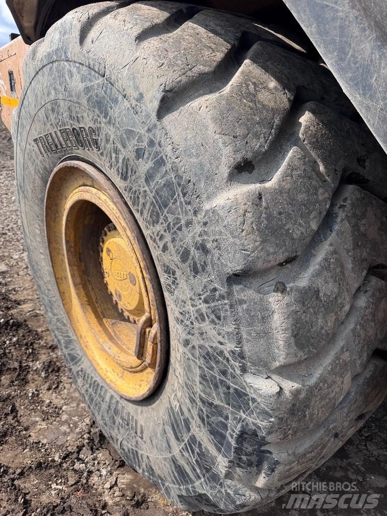 Bell B 30 D Knik dumptrucks