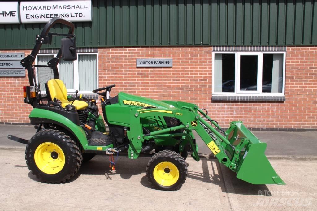 John Deere 2026R Tractoren