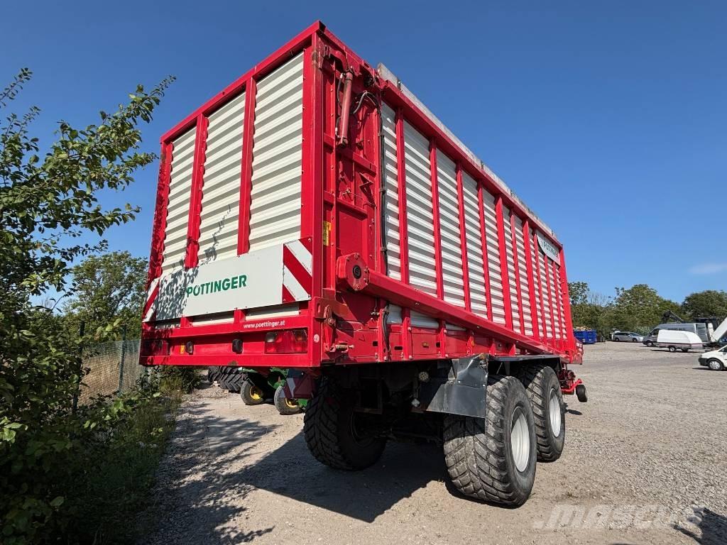 Pöttinger Jumbo 7210 Opraapwagens