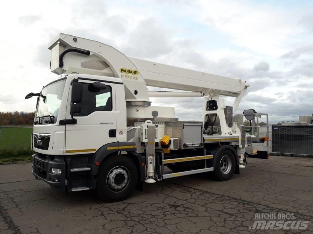Palfinger P 370 KS Auto hoogwerkers