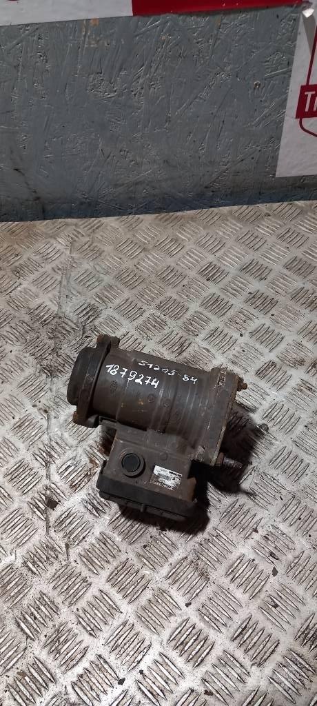 Scania R 440.   1879274 Remmen