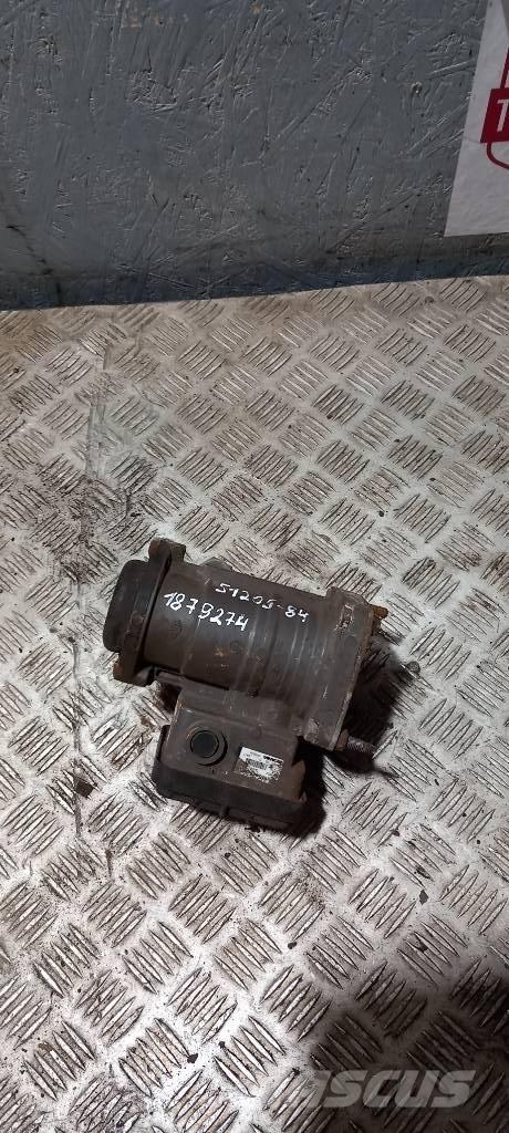 Scania R 440.   1879274 Remmen