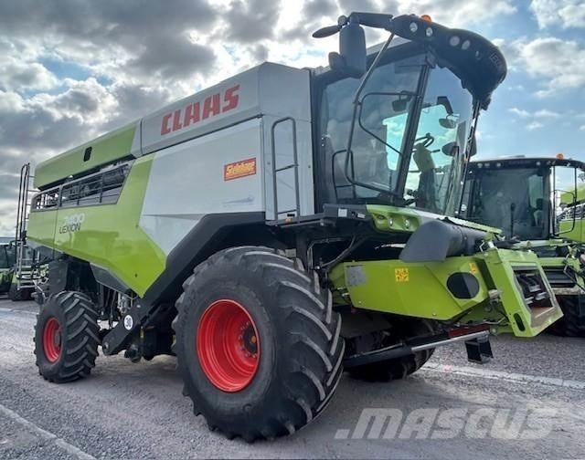 CLAAS LEXION 7400 Maaidorsmachines