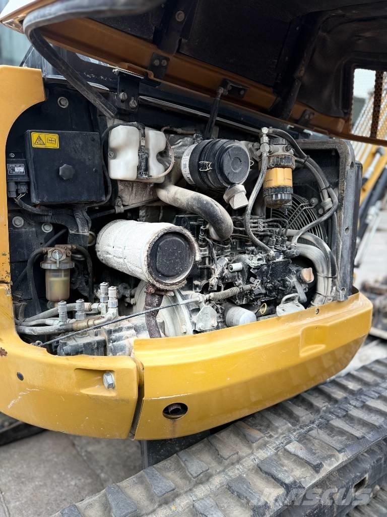 CAT 302.7 D CR Minigraafmachines < 7t