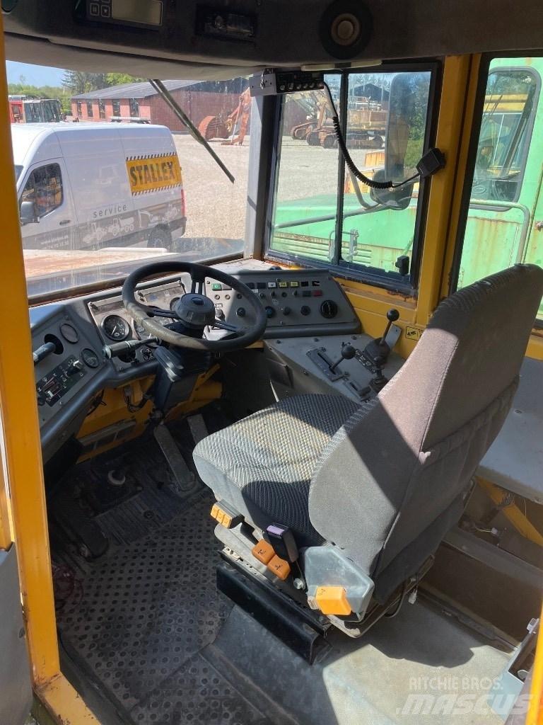 Volvo A25C Knik dumptrucks