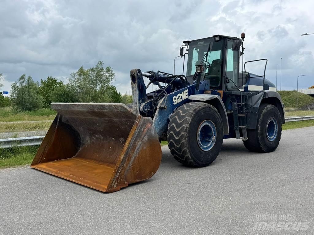 CASE 921E Wielladers