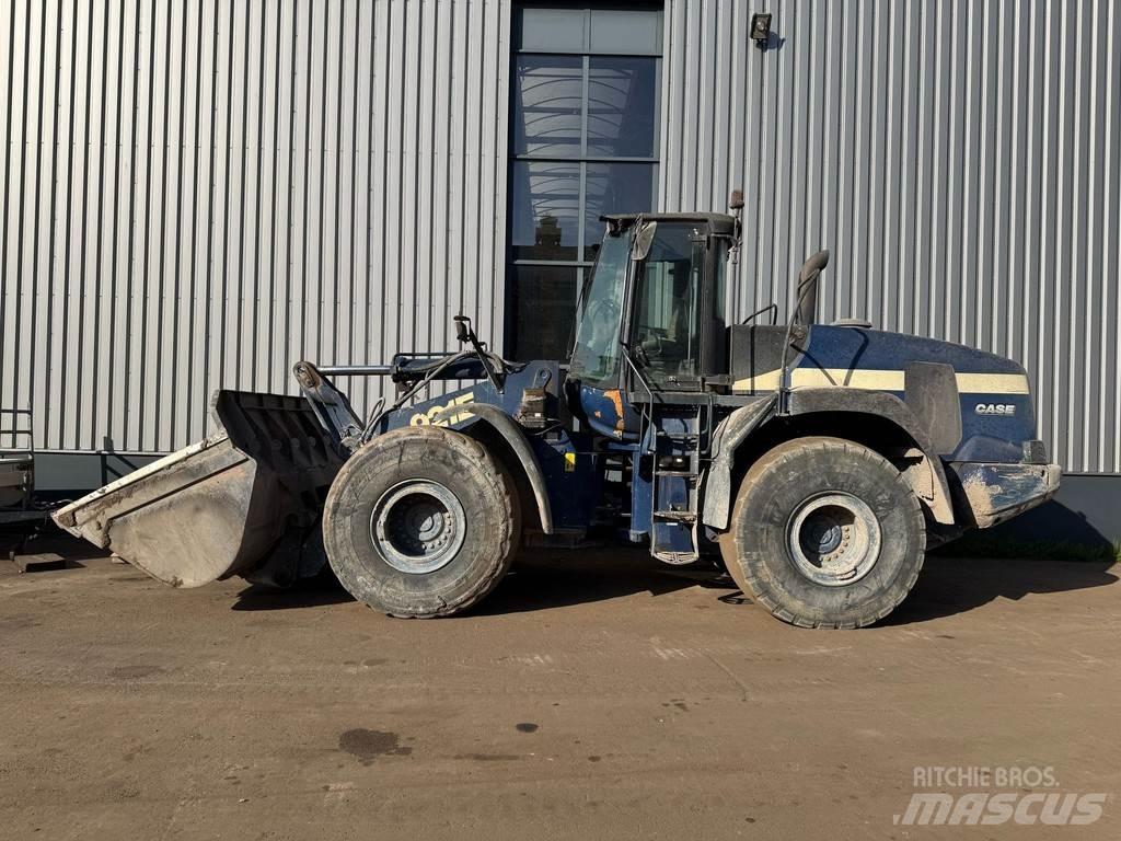 CASE 921E Wielladers
