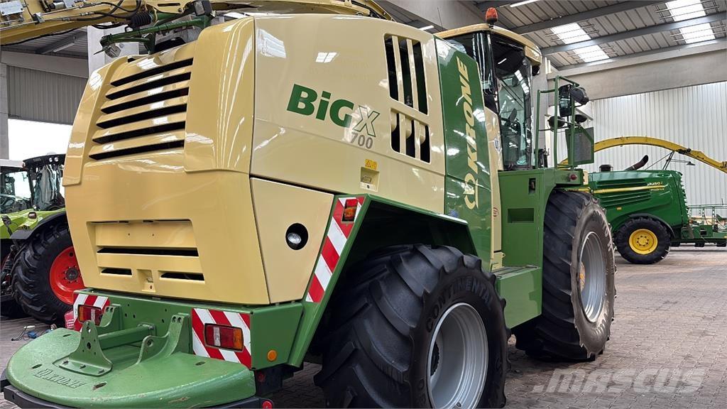 Krone BiG X 700 Getrokken veldhakselaar