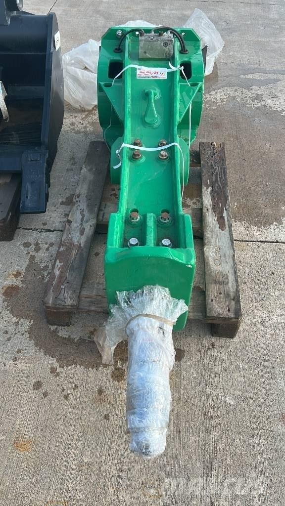 Montabert M 900 Hamers en brekers