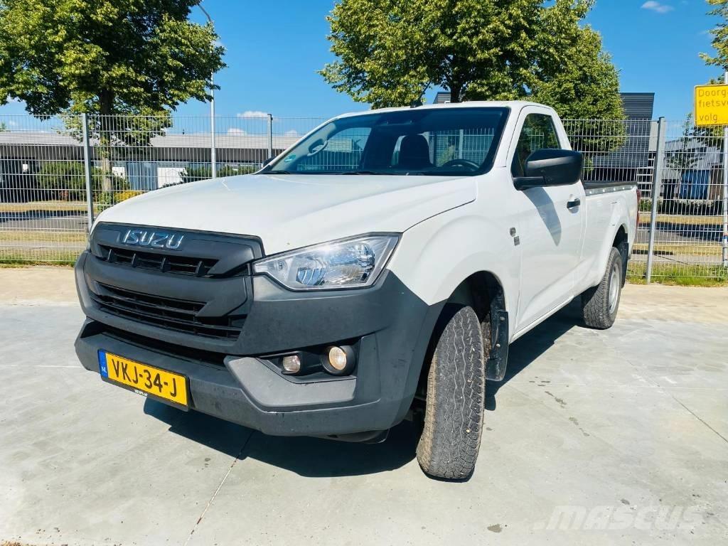 Isuzu D-Max Socage Auto's