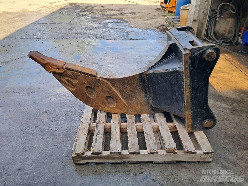 Rippertooth OQ80 Wegopbrekers