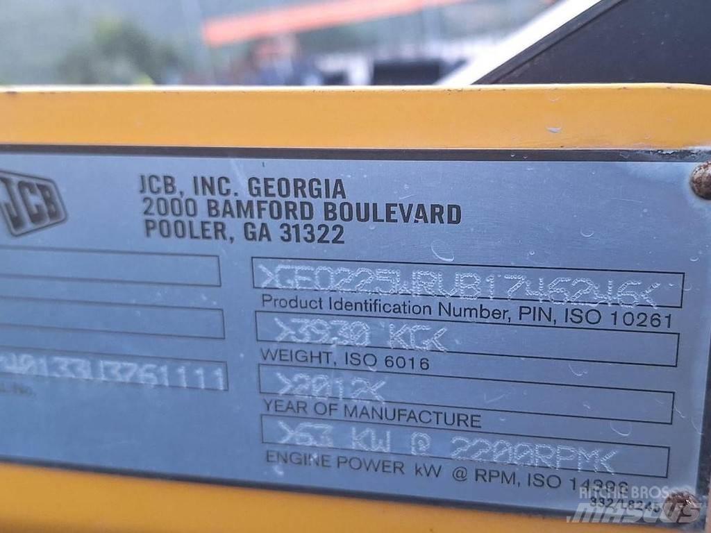 JCB 225 Miniladers