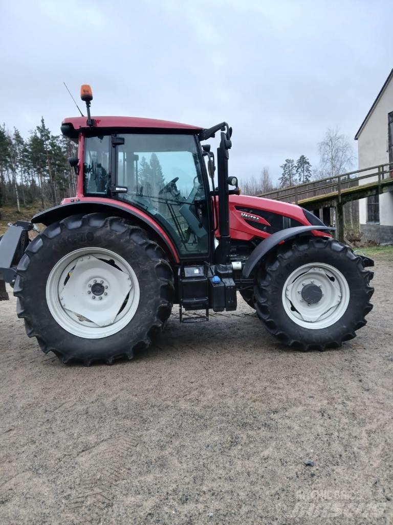 Valtra A135ht Tractoren