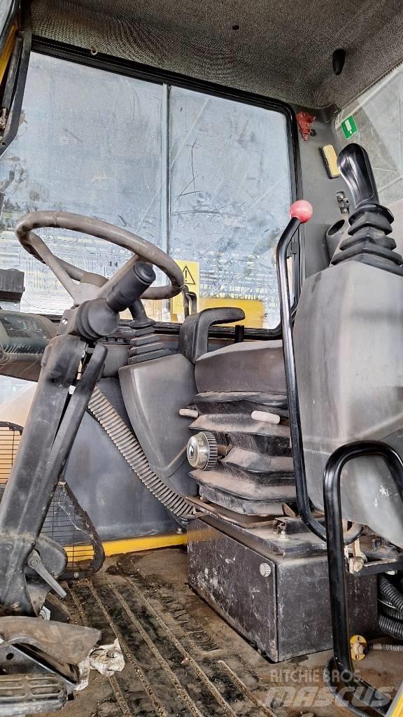 Komatsu PW 110 Wielgraafmachines