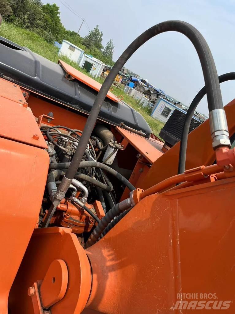 Doosan DH 300 Rupsgraafmachines