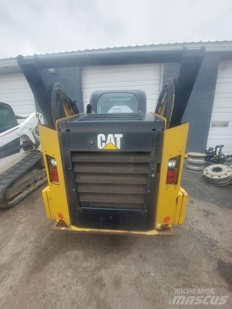 CAT 262D Schrankladers
