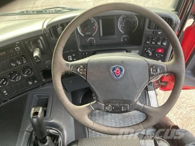 Scania P 320 Betonmixers en pompen