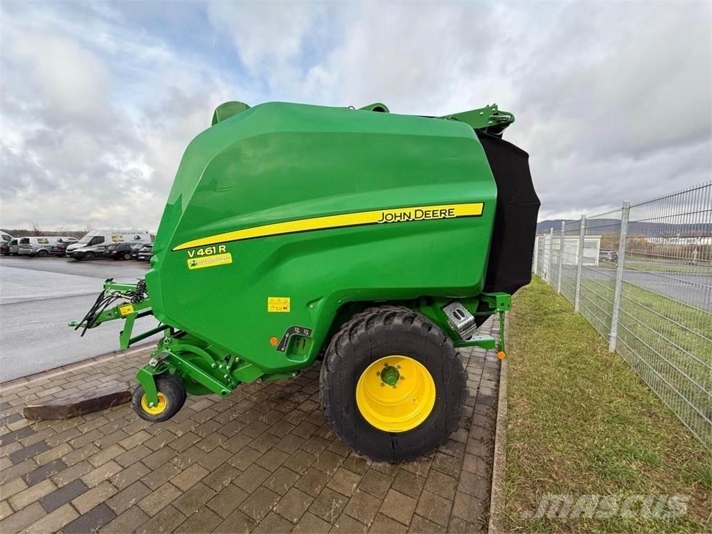 John Deere V461R Ronde-balenpersen
