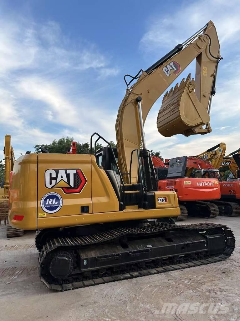 CAT 323GC Rupsgraafmachines