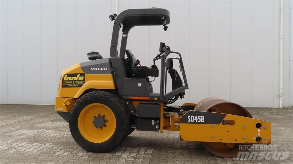Volvo SD 45 B Trilrolwalsen