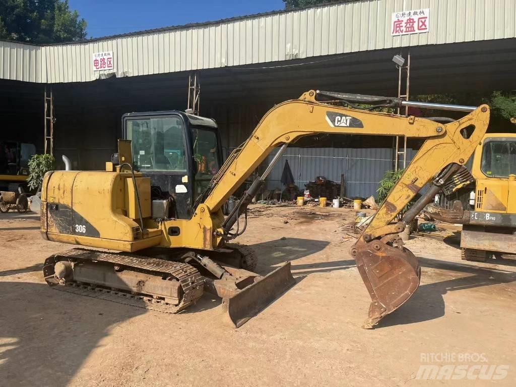 CAT 306 Rupsgraafmachines