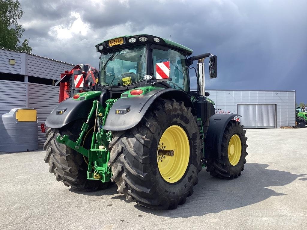 John Deere 6250 R Tractoren