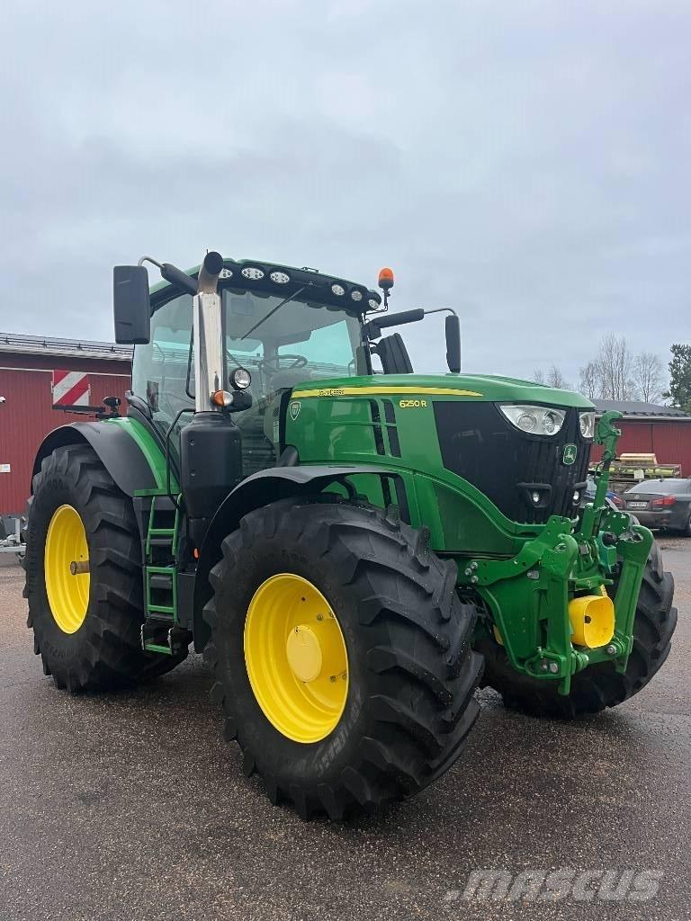 John Deere 6250 R Tractoren