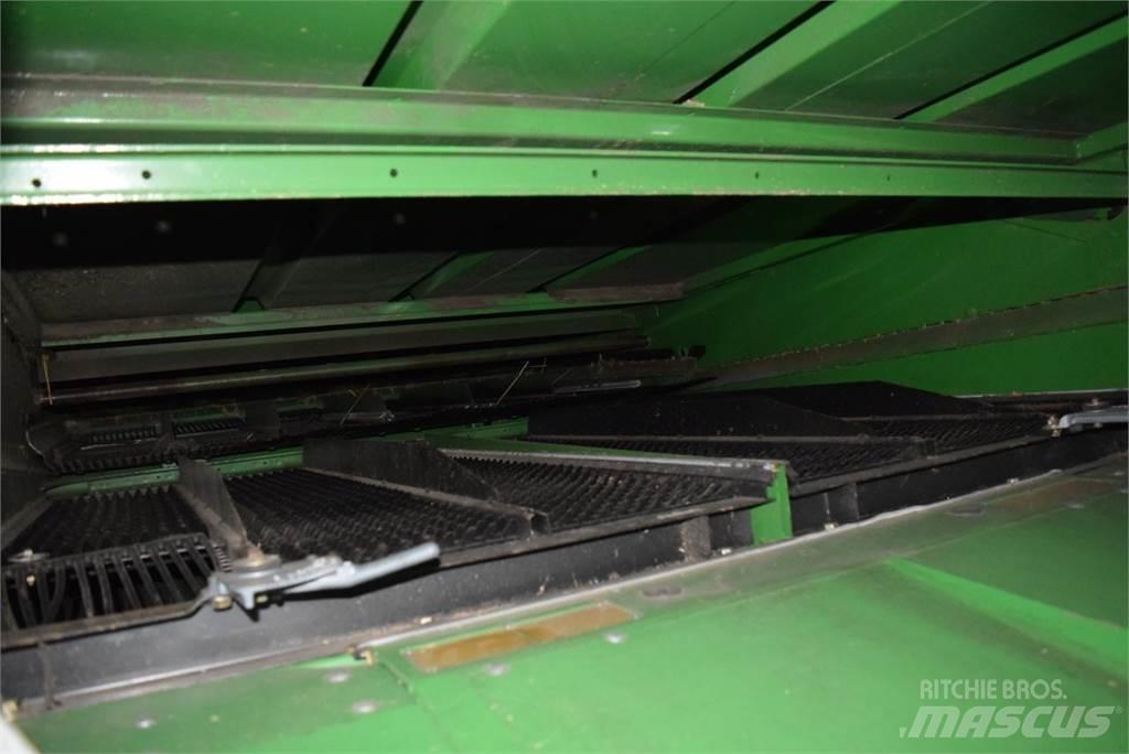 John Deere W 650 Maaidorsmachines