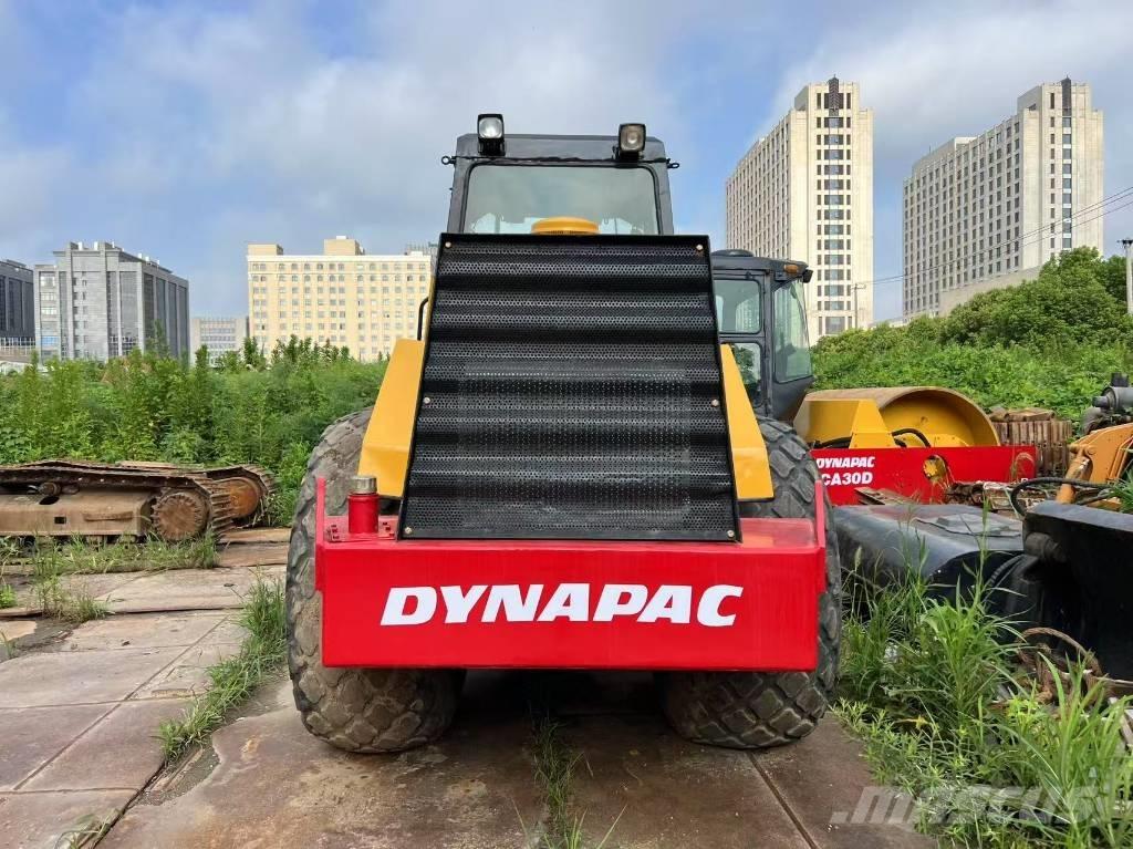 Dynapac CA 25 D Trilrolwalsen