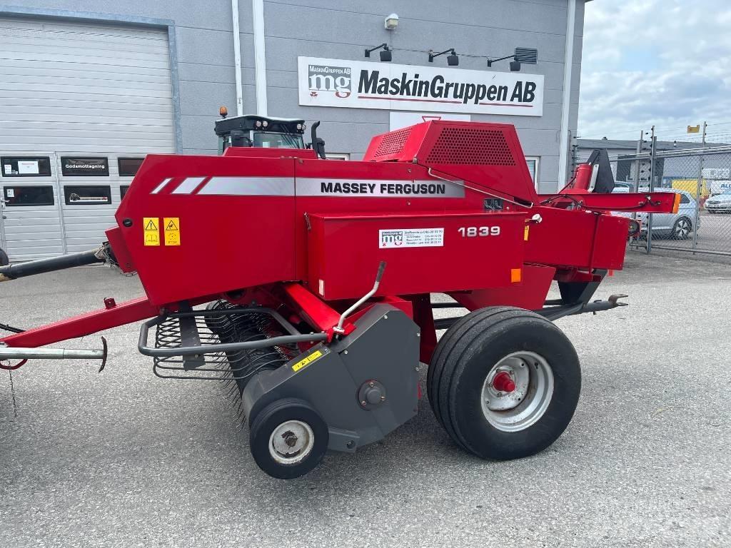 Massey Ferguson 1839 Vierkante balenpers