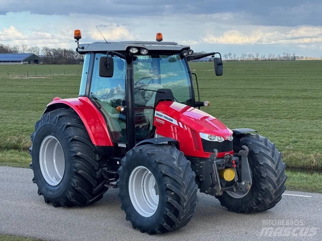 Massey Ferguson 5609 Tractoren