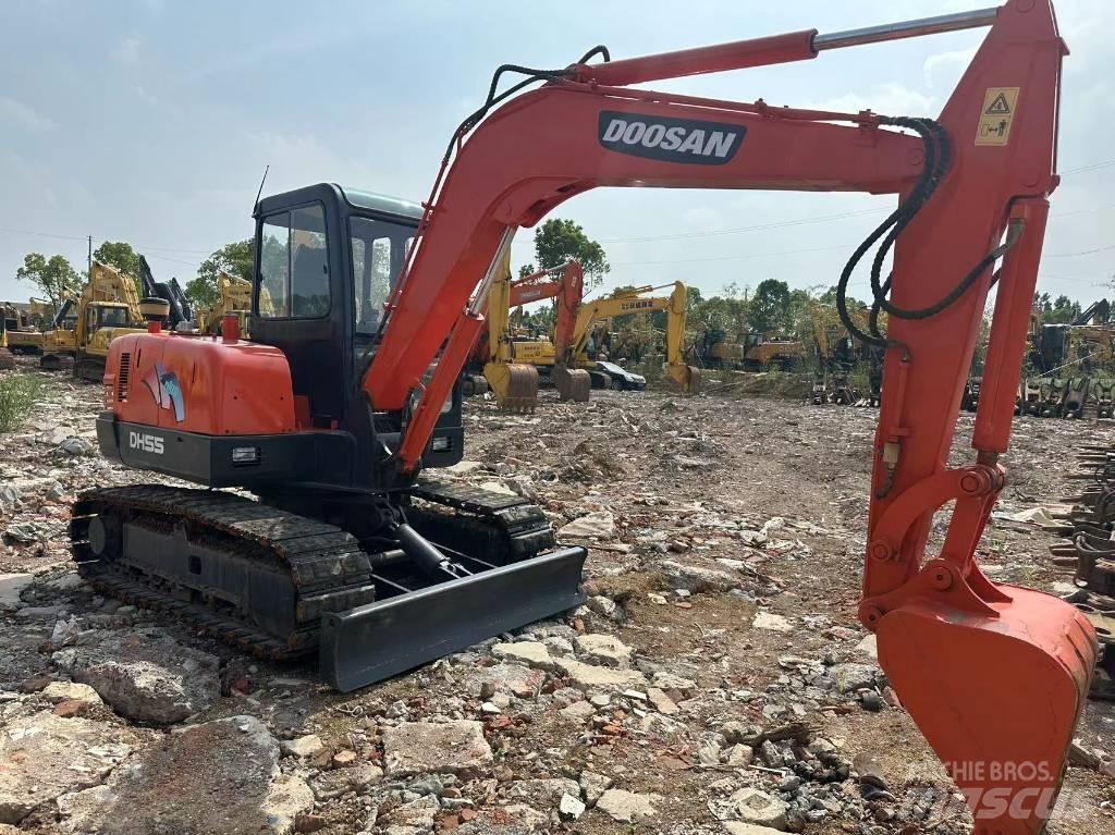 Doosan DH 55 Minigraafmachines < 7t